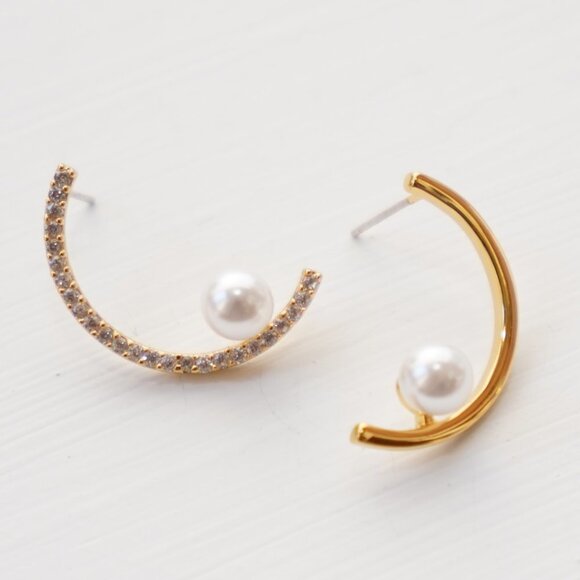 Anthropologie Pearl Semi Circle Earrings - Picture 2 of 2